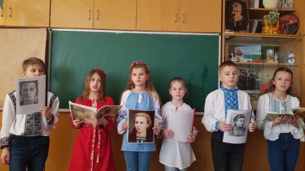 Поезія Лесі Українки однаково дорога і дорослим, і дітям